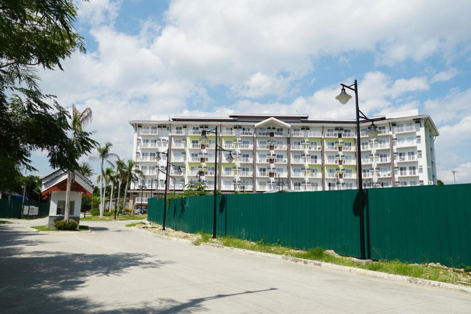 Ania Rooms@Amani Grand Residences Near Airport มักตัน ภายนอก รูปภาพ