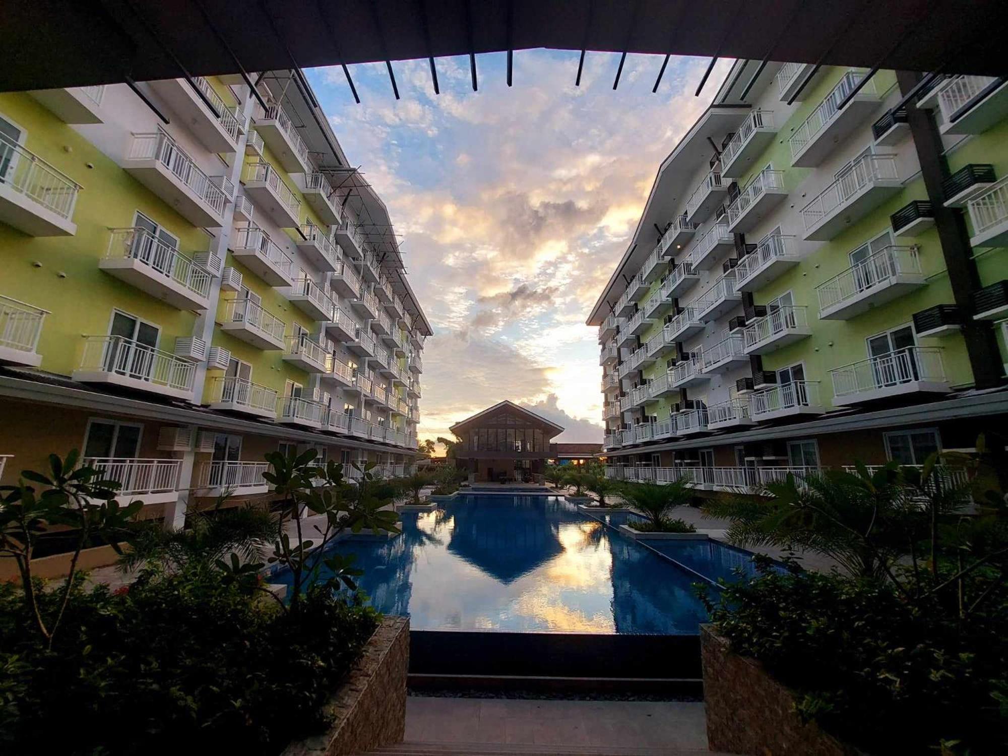 Ania Rooms@Amani Grand Residences Near Airport มักตัน ภายนอก รูปภาพ