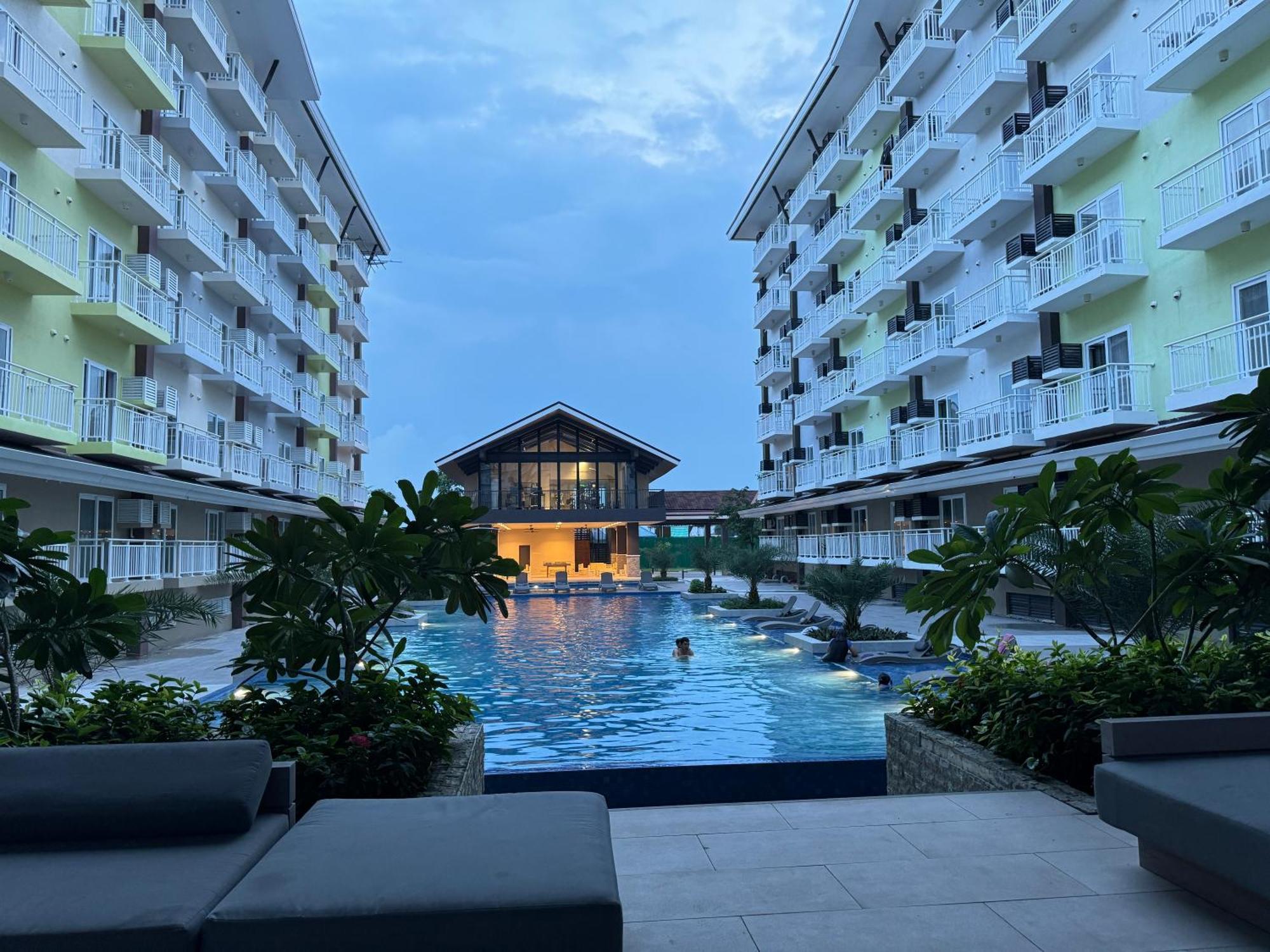 Ania Rooms@Amani Grand Residences Near Airport มักตัน ภายนอก รูปภาพ
